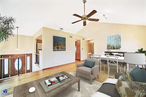 1002 Longford Rd, Bartlett, IL 60103 photo 10