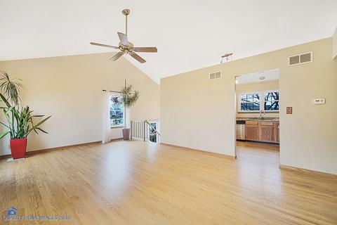 1002 Longford Rd, Bartlett, IL 60103 photo 5