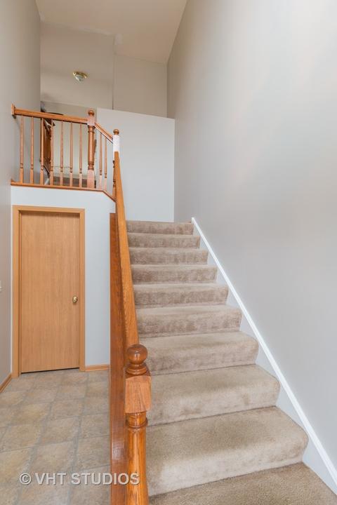 24230 Walnut Cir, Plainfield, IL 60585 photo 2