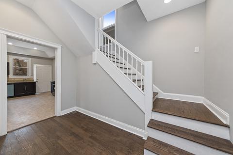 2848 E 78th St, Chicago, IL 60649 photo 6