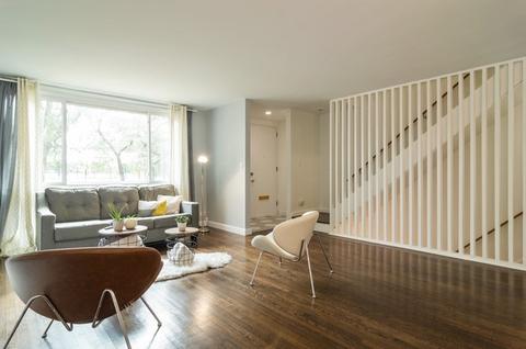 916 E 55th St, Chicago, IL 60615 photo 3