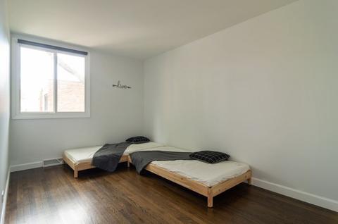 916 E 55th St, Chicago, IL 60615 photo 11