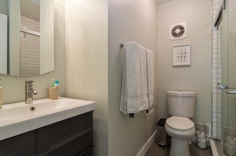 916 E 55th St, Chicago, IL 60615 photo 9