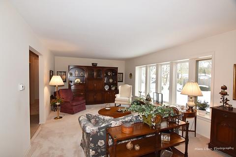 505 Turf Ln, Wheaton, IL 60187 photo 5
