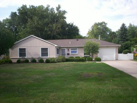505 Turf Ln, Wheaton, IL 60187 photo 1