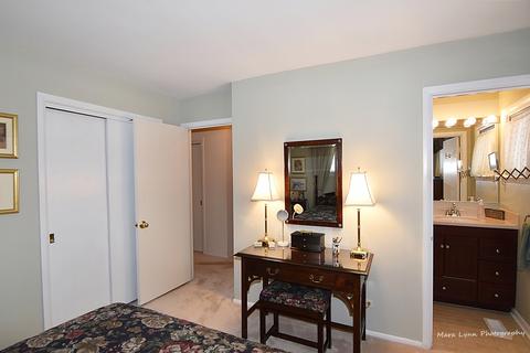 505 Turf Ln, Wheaton, IL 60187 photo 14
