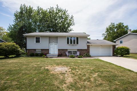 319 Robert Dr, Normal, IL 61761 photo 1