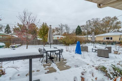 471 Farthing Ln, Des Plaines, IL 60016 photo 18