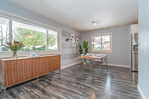 471 Farthing Ln, Des Plaines, IL 60016 photo 9