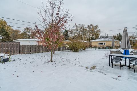 471 Farthing Ln, Des Plaines, IL 60016 photo 15