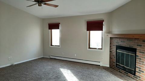 544 Norman Dr, Cary, IL 60013 photo 3