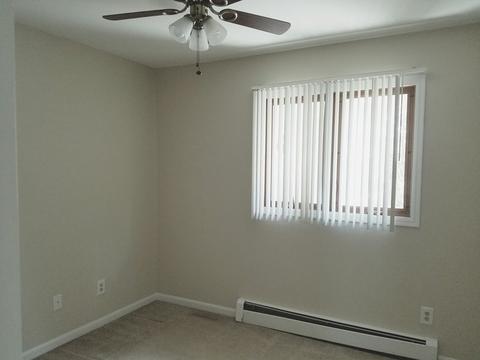 544 Norman Dr, Cary, IL 60013 photo 11