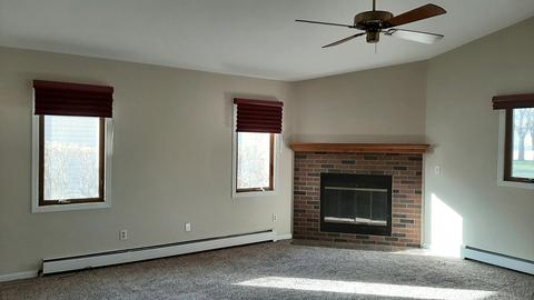 544 Norman Dr, Cary, IL 60013 photo 2