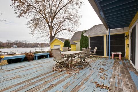 708 S Riverside Dr, Mchenry, IL 60050 photo 17