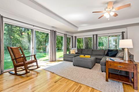 33 W741 Mare Barn Ln, Wayne, IL 60184 photo 7