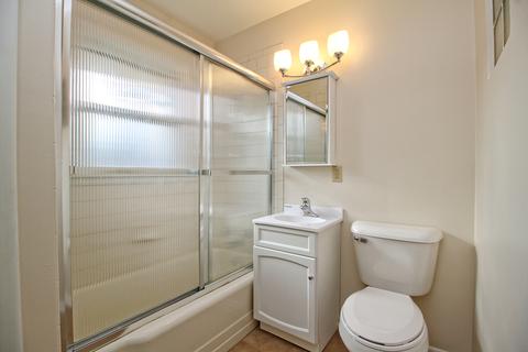 1090 W Vanmeter St, Kankakee, IL 60901 photo 10