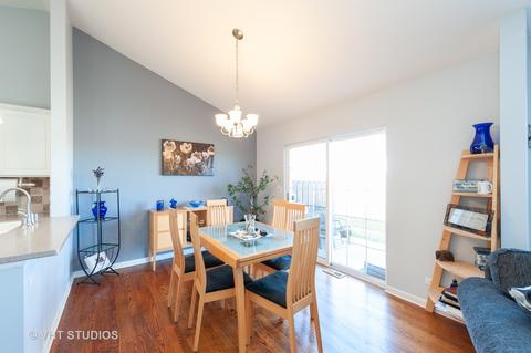1124 E Danbury Dr, Cary, IL 60013 photo 4