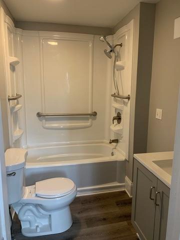 415 E Illinois Ave, Aurora, IL 60505 photo 7