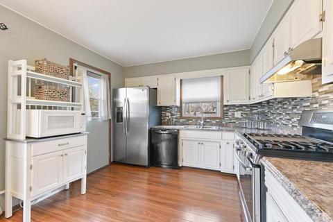 550 Morgan Ln, Hoffman Estates, IL 60169 photo 6