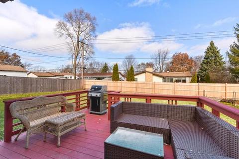 550 Morgan Ln, Hoffman Estates, IL 60169 photo 5