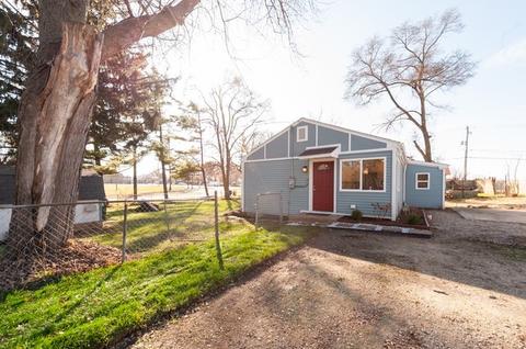 213 Willow Rd, Lakemoor, IL 60051 photo 1