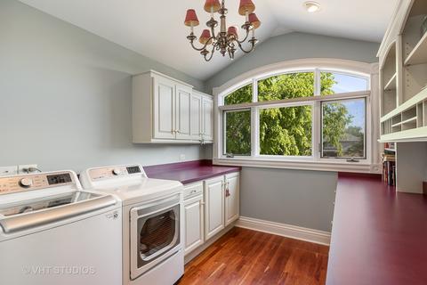 431 Creekside Ct, Willowbrook, IL 60527 photo 26
