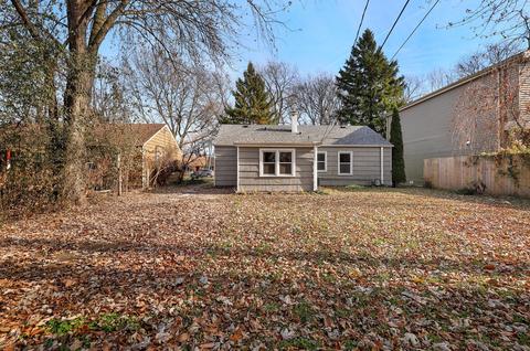 718 Brown Ave, Evanston, IL 60202 photo 23