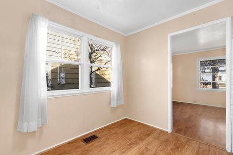 718 Brown Ave, Evanston, IL 60202 photo 12