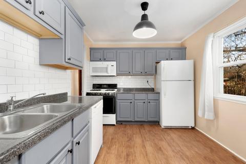 718 Brown Ave, Evanston, IL 60202 photo 9