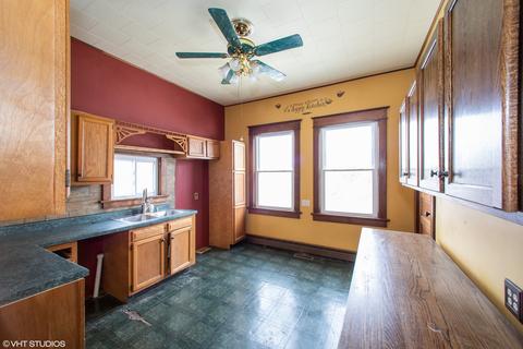 112 W 3rd St, Lostant, IL 61334 photo 9