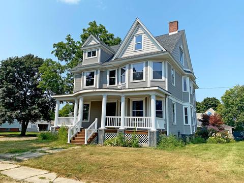 112 W 3rd St, Lostant, IL 61334 photo 2