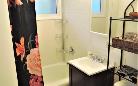 52 Apache St, Park Forest, IL 60466 photo 9