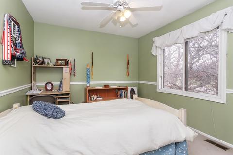 1480 Exeter Ct, Hoffman Estates, IL 60010 photo 18