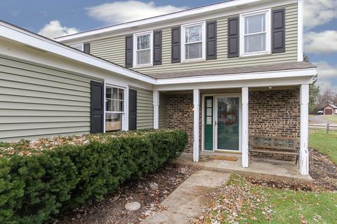 1480 Exeter Ct, Hoffman Estates, IL 60010 photo 2