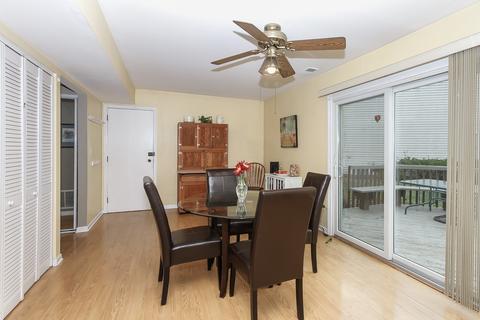 1480 Exeter Ct, Hoffman Estates, IL 60010 photo 12