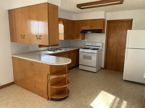 325 Grove St, Weldon, IL 61882 photo 11
