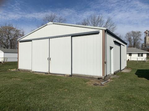 325 Grove St, Weldon, IL 61882 photo 39