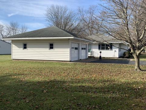 325 Grove St, Weldon, IL 61882 photo 27