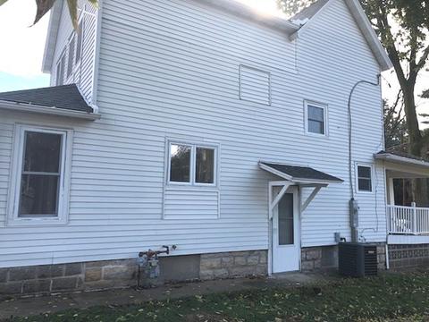 1035 Long St, Dixon, IL 61021 photo 8