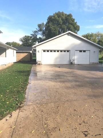 1035 Long St, Dixon, IL 61021 photo 3