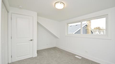 1102 Pitner Ave, Evanston, IL 60202 photo 13