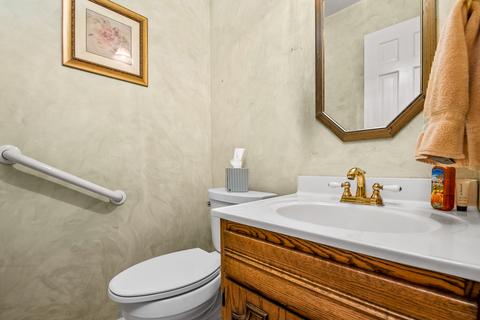 2327 Embden Ln, Wheaton, IL 60189 photo 10