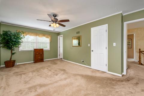 2327 Embden Ln, Wheaton, IL 60189 photo 11