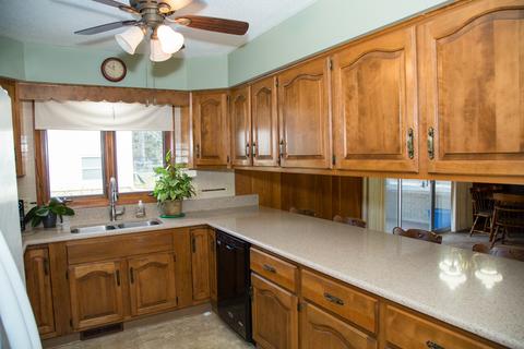 2227 13th St, Peru, IL 61354 photo 8