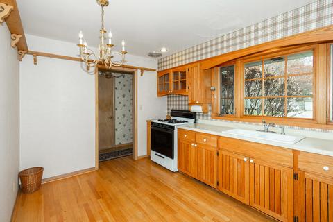 527 Johnson Ave, Morris, IL 60450 photo 4