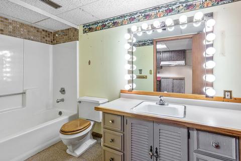 527 Johnson Ave, Morris, IL 60450 photo 14