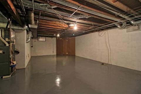 565 S Wall St, Kankakee, IL 60901 photo 12