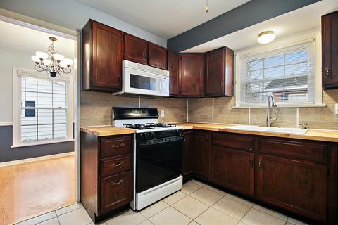 565 S Wall St, Kankakee, IL 60901 photo 6