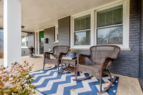 1118 Delles Rd, Wheaton, IL 60189 photo 4