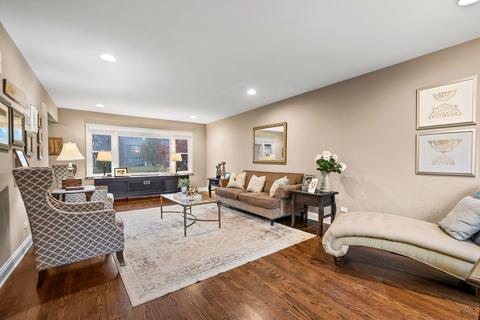 1118 Delles Rd, Wheaton, IL 60189 photo 7